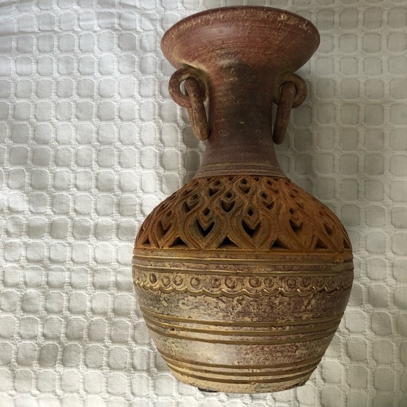 Pottery - Picture 3 of 8